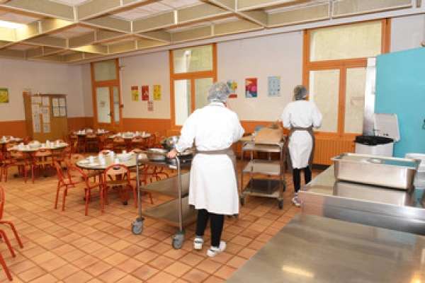 Appalto di concessione del servizio mensa scolastica con allestimento centro di cottura - Affidamento quinquennale